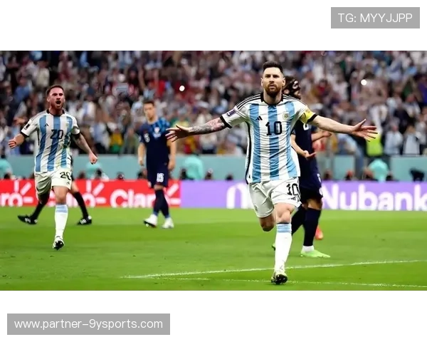 梅西领衔阿根廷国家队逆袭夺冠背后的故事与传奇历程 梅西领衔阿根廷国家队逆袭夺冠背后的故事与传奇历程