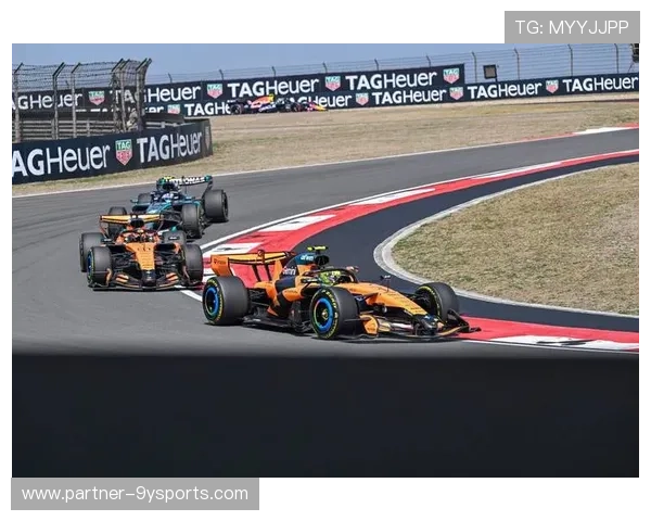 F1赛季最新动态:车队战略博弈与车手表现精彩纷呈 F1赛季最新动态:车队战略博弈与车手表现精彩纷呈