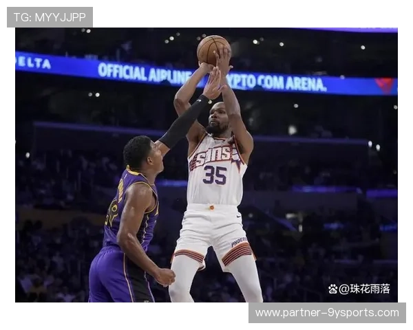 NBA最新战况:詹姆斯与杜兰特对决激烈 湖人击败太阳稳居西部前三 NBA最新战况:詹姆斯与杜兰特对决激烈 湖人击败太阳稳居西部前三