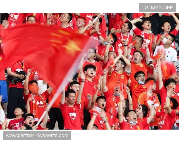 中国足球再迎突破性胜利 国内球迷热议国家队新赛季表现 中国足球再迎突破性胜利 国内球迷热议国家队新赛季表现