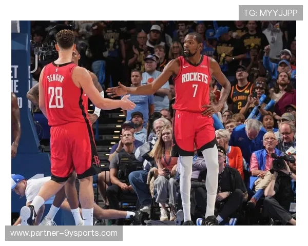 杜兰特领衔太阳队迎战湖人 詹姆斯带队冲击季后赛席位