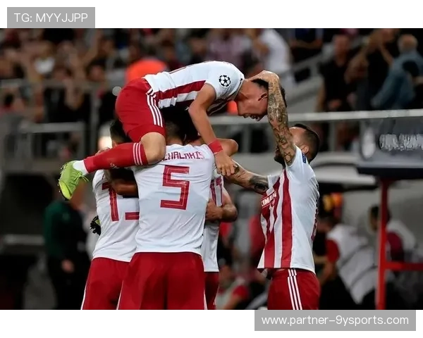 欧冠激战与联赛争冠形势交织多队核心伤病引发新赛季格局剧变观察