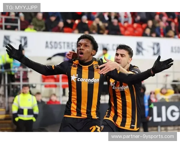 西汉姆联迎来新赛季挑战 引援引发球迷热议球队未来走势